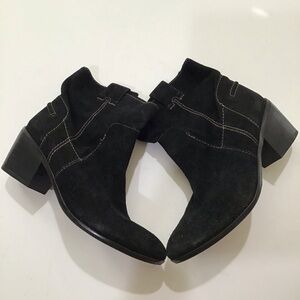 Vince Camuto suede leather black ankle booties rodeo Western size 8M